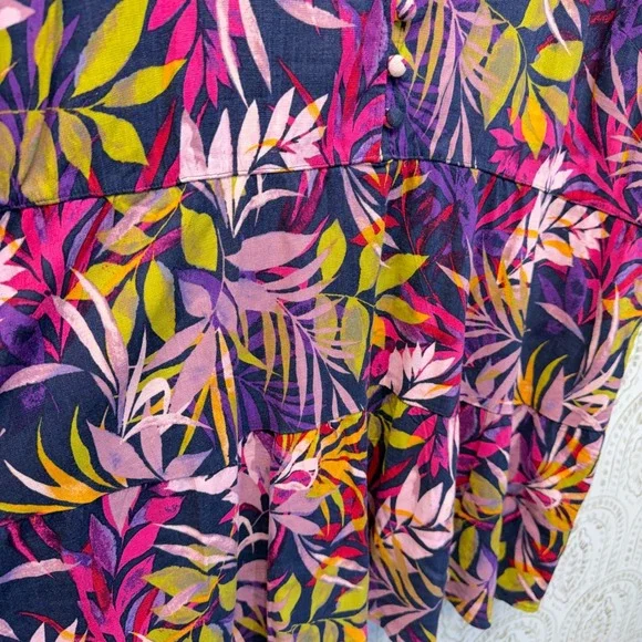 Torrid Babydoll Top Women 3 Multicolor Tropical Palm Leaf Tiered V-Neck Blouse - Picture 6 of 8